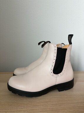 Blundstone Women’s #2156 Pearl Leather High Top Boot